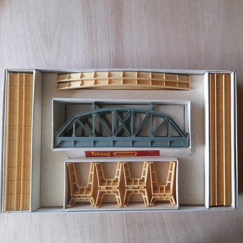 Vintage triang girder - triang, tt