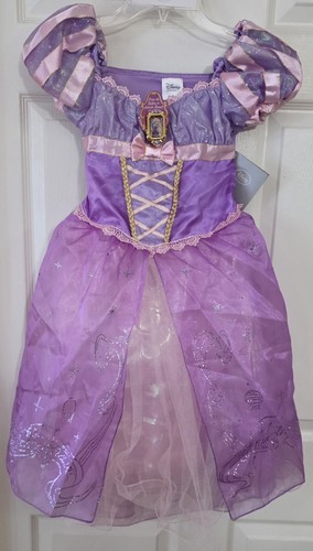 Disney store singing - store,