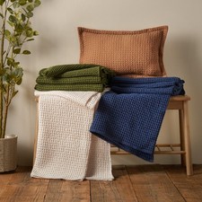 Pineapple Elephant Throw Or