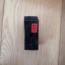 1  x WYLEX Standard Range 30a