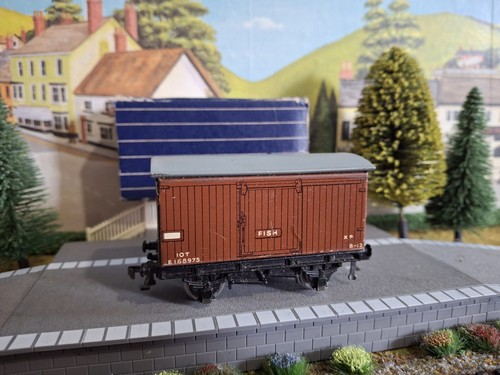 Hornby dublo dr374 fish - hornby,