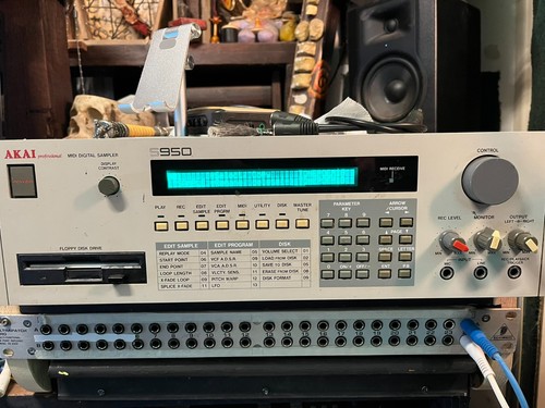 Akai s950 midi digital - akai,