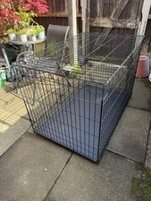 Large Dog crate (124x77x83)