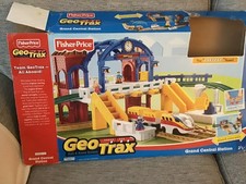 GEO TRAX Model Rail Train Grand Central Station Battery Operated System