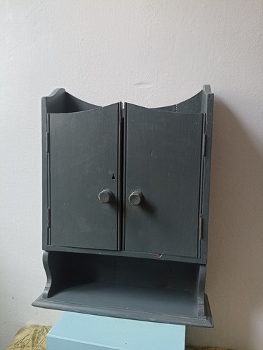 Vintage wooden wall cupboard - ,