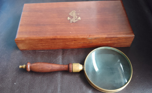 Large vintage magnifying - magnifying, glass