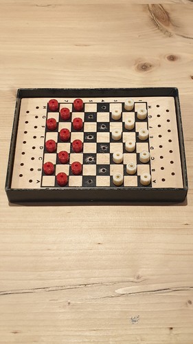 Vintage pocket draughts - k,