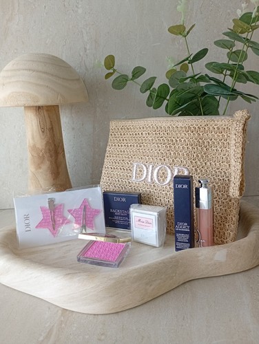 Dior raffia make - up, set