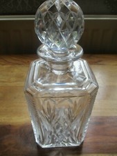  LOVELY HEAVY CUT GLASS LEAD CRYSTAL SQUARE WHISKEY DECANTER { STOURBRIGDE }