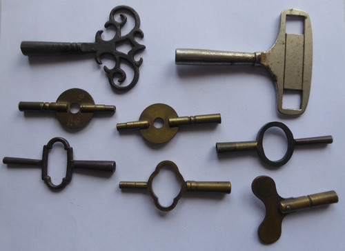 Assortment clock keys - assortment, of