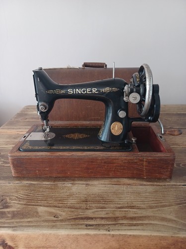 Vintage singer model - singer,
