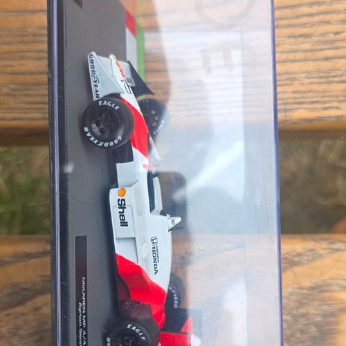 Mclaren mp4 1988 ayrton - mclaren, 1:43