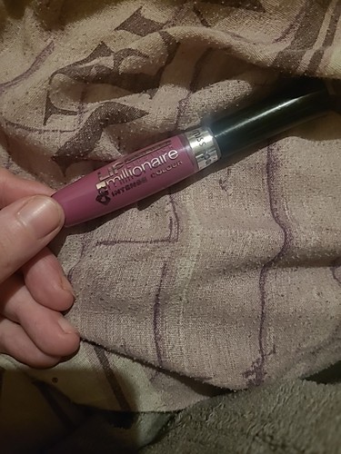 Miss sporty lip - lip, millionaire