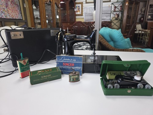 Singer featherweight 221 - singer,
