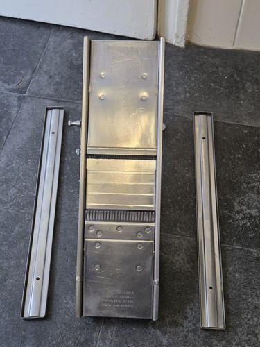 Stainless steel bron modele - stainless, et