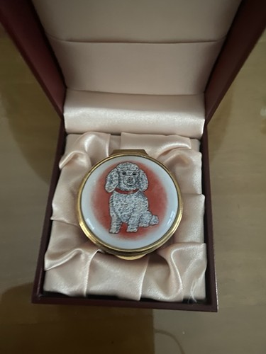 Stunning white poodle trinket - stunning,