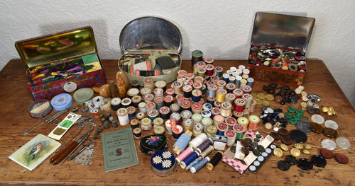 Vintage cotton reels buttons - reels,