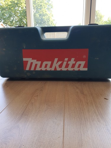 Makita inch angle grinder - makita, 9-inch