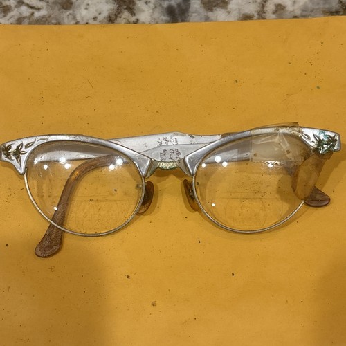 Vintage women cat - vintage, women's
