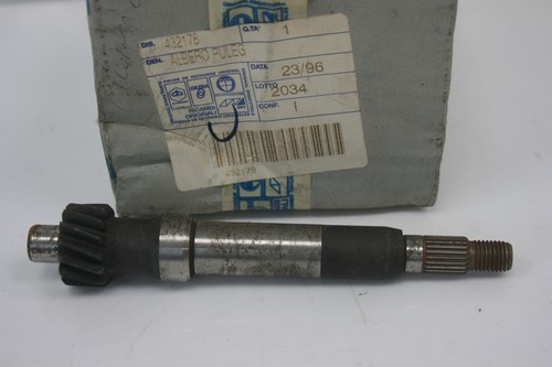 Gearbox tree rear hub - ,