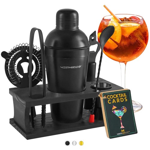 Pine stand cocktail - pine, shaker