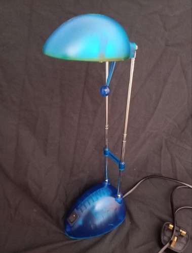 Extending halogen desk light - halogen,