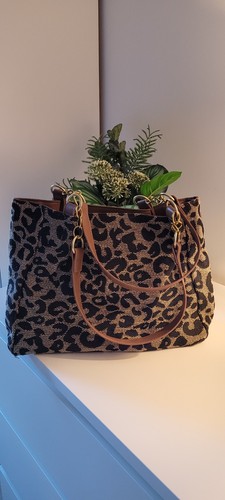 Lovely animal print ladies - print,