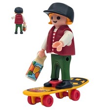 Playmobil figure girl cap skate yellow city park loose