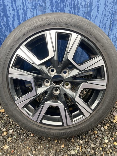 Single genuine toyota yaris - 1x,