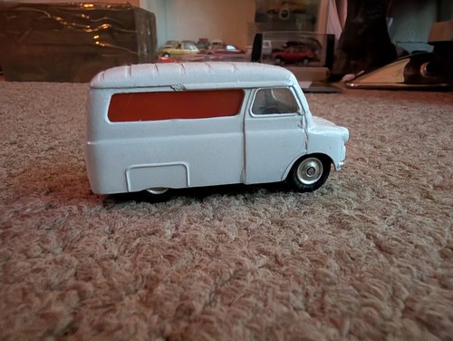 Corgi toys bedford van - corgi,
