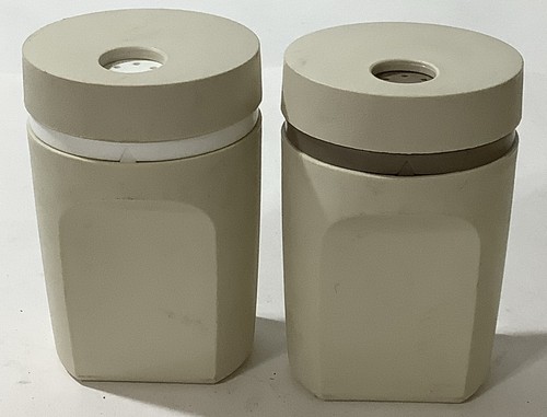 Tupperware beige salt pepper - salt, &