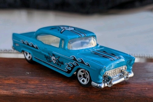 Hot wheels chevy split peak - 55,