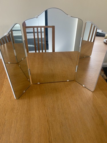 Ikea mirror standalone can - ikea,