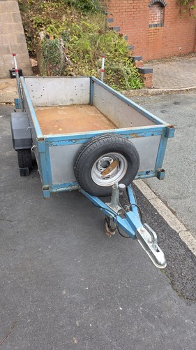 Camping builders trailer - /,