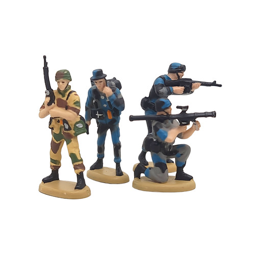 Vintage small scale - small, military