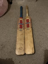 2 Vintage Cricket bats   -  SS