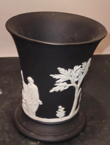 Wedgwood black basalt