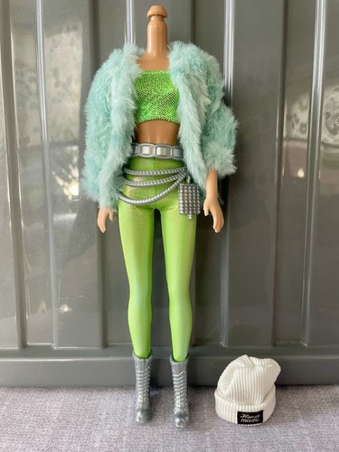 Barbie doll 6pc - doll,