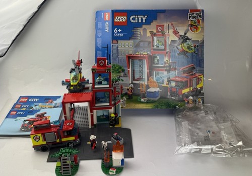 Lego city fire station 60320 - fire,
