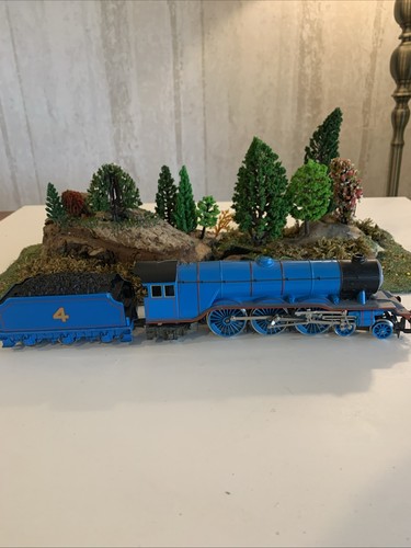 Hornby gordon the blue engine - hornby,