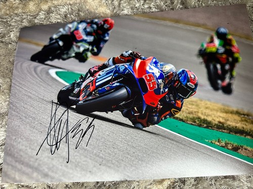 Hafizh syahrin hand signed - hafizh,