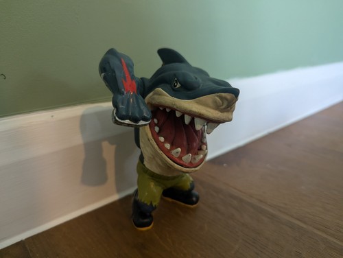 Mattel street sharks ravenous - mattel,