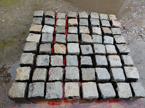 Reclaimed granite cobble setts - cobble,