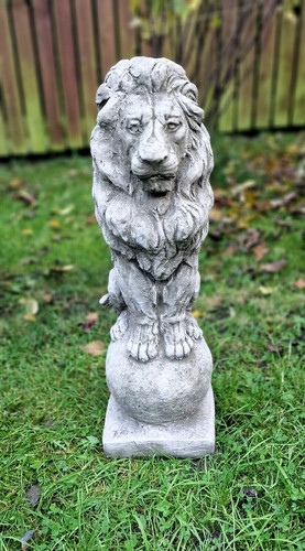 New stone lion - stone, garden