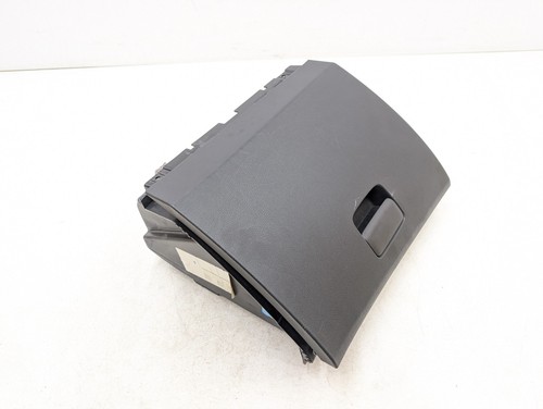 Mercedes gla x156 glove box - mercedes,
