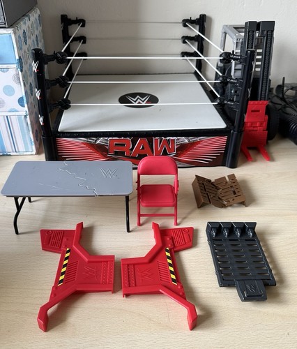 Mattel wwe raw wrestling - mattel,