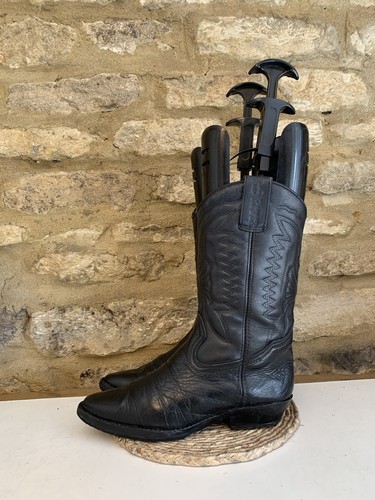 Red river black embroidered - red,