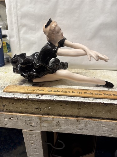Mysterious ballet dancer - mysterious,
