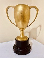 Big silver gold trophy - 🏆,