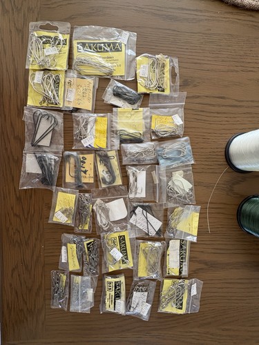 Sea fishing hooks job - job, lot